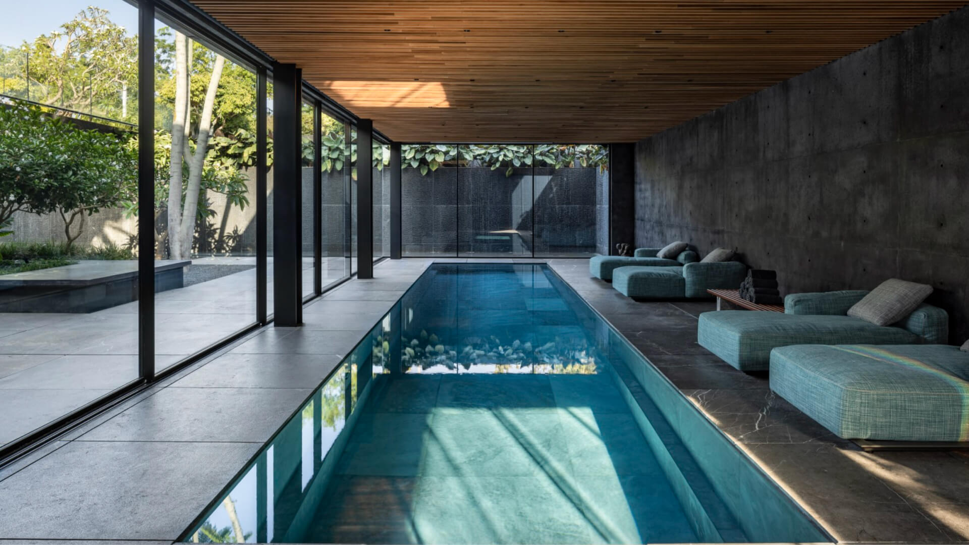 Quiet Luxury: How to Achieve the Understated Elegant Look