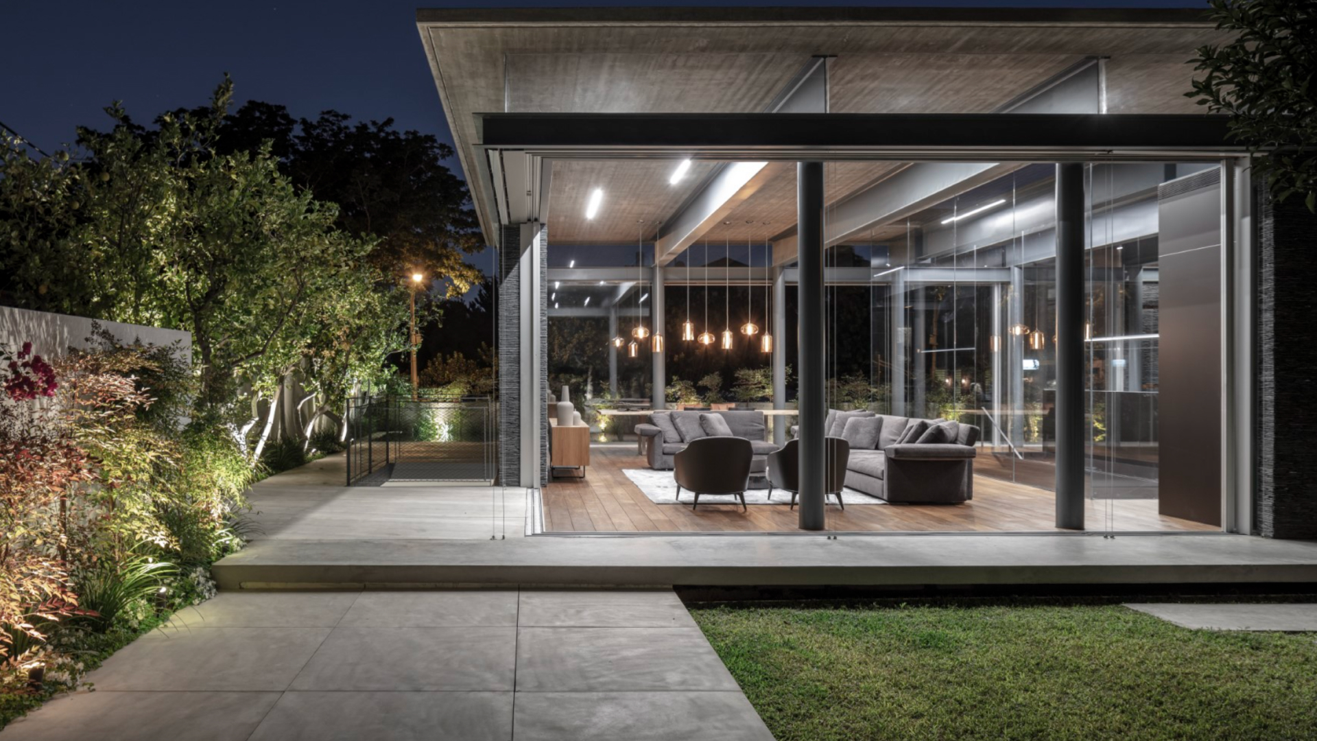 Luxury Lighting Ideas to Transform Your Home Ambience in 2025